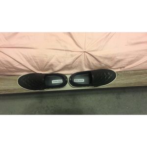 Steve Madden Shoes - Steve Madden - Black Ecentrcq Slip-On Sneakers 7.5 Steve Madden Shoes - Steve Madden - Black Ecentrcq Slip-On Sneakers 7.5